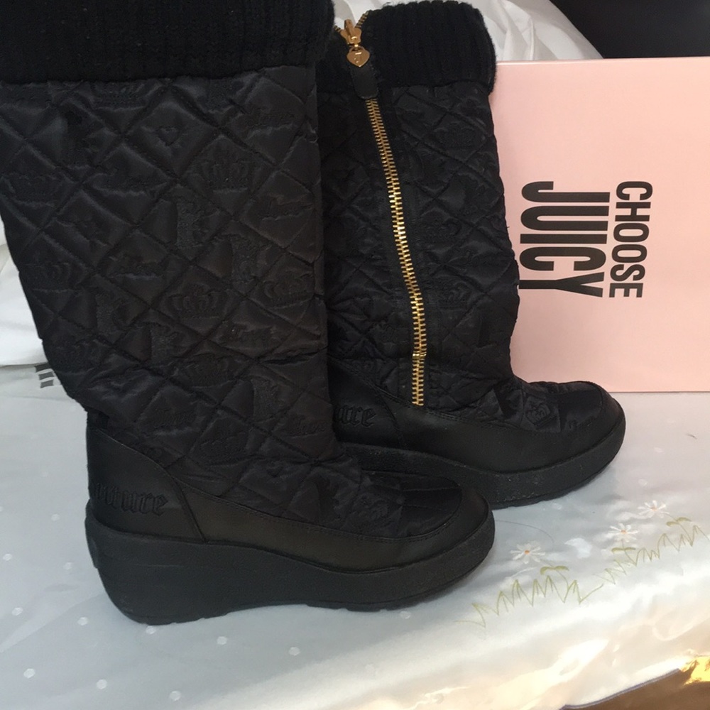 Juicy Couture SnowZip boots
